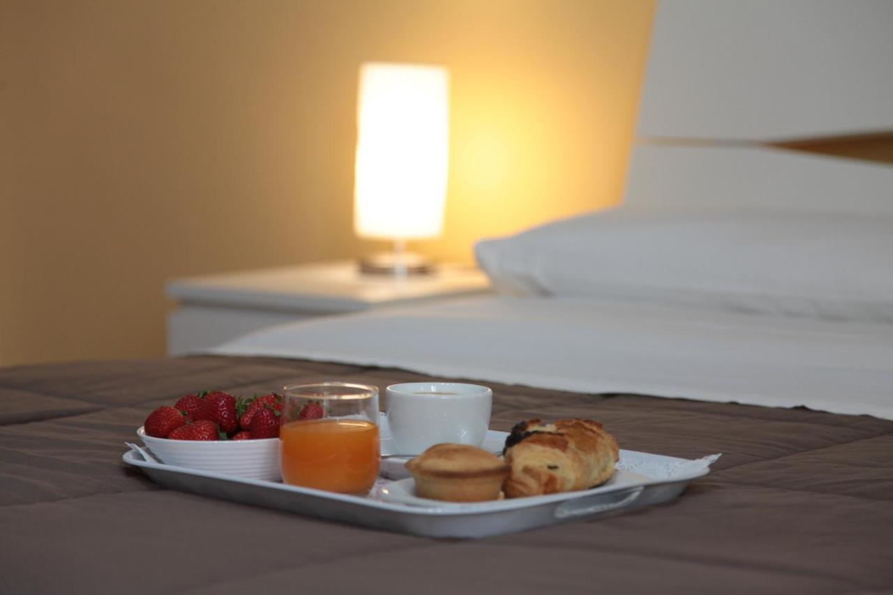 Amelie Bed & Breakfast *