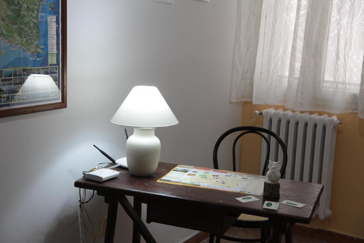 Amelie Bed & Breakfast *