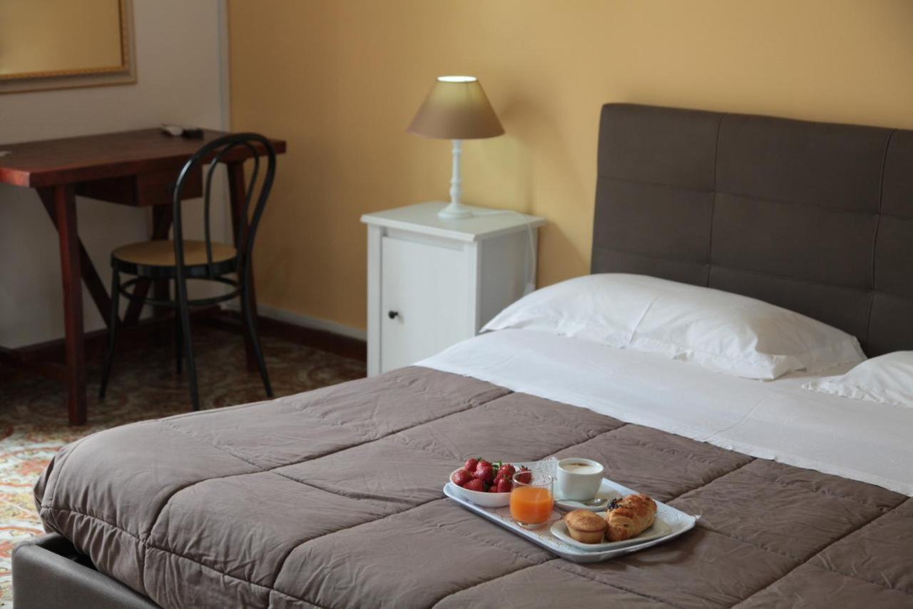 Amelie Bed & Breakfast *