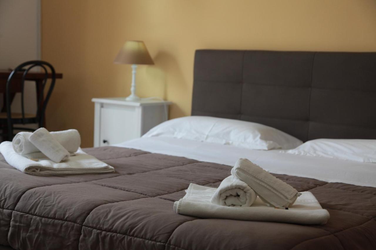 Amelie Bed & Breakfast *