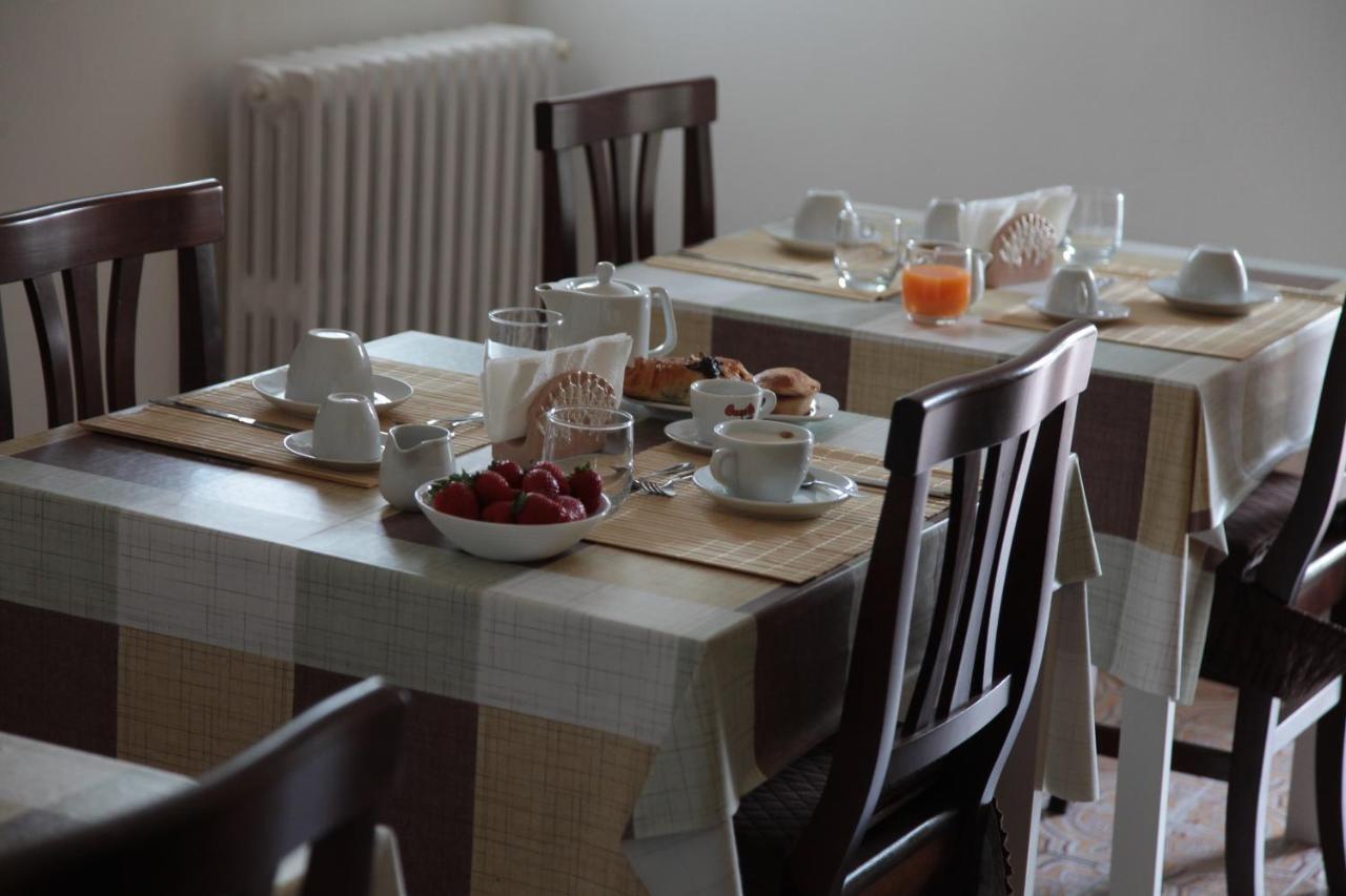 Amelie Bed & Breakfast *